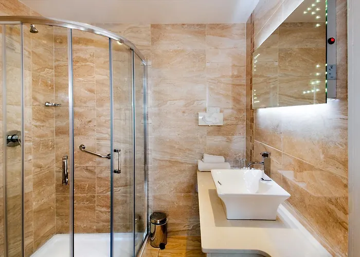 بيت ضيافة Old Weir 4*